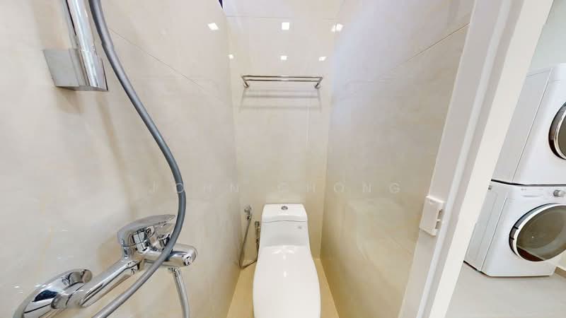 Seasons Park, 495 Yio Chu Kang Road, 3 Bedrooms, 1,249 sqft, Condominium For Sale, by John Chong, 500154598 - Bathroom - PropertyGuru.com.sg