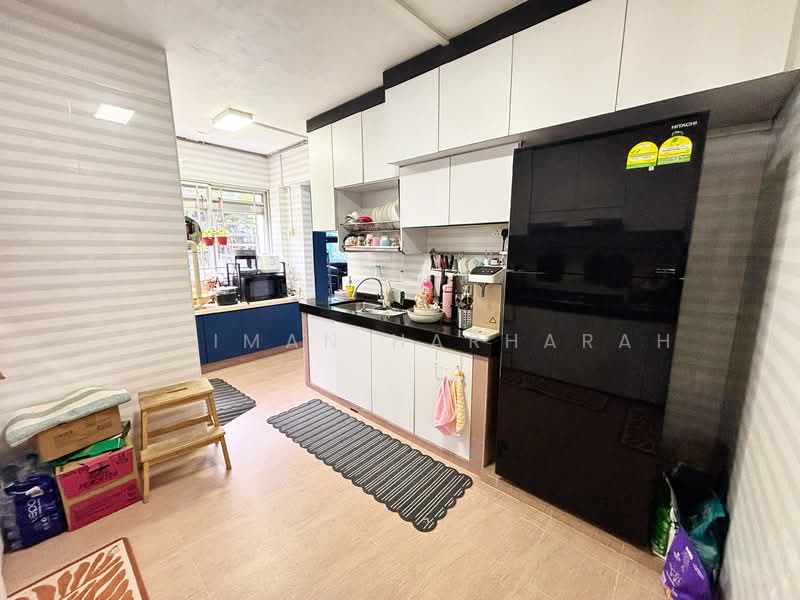 208 Choa Chu Kang Central, 208 Choa Chu Kang Central, 4 Bedrooms, 1,603 sqft, HDB Flat For Sale, by Suliman Harharah, 500154603 - Kitchen - PropertyGuru.com.sg