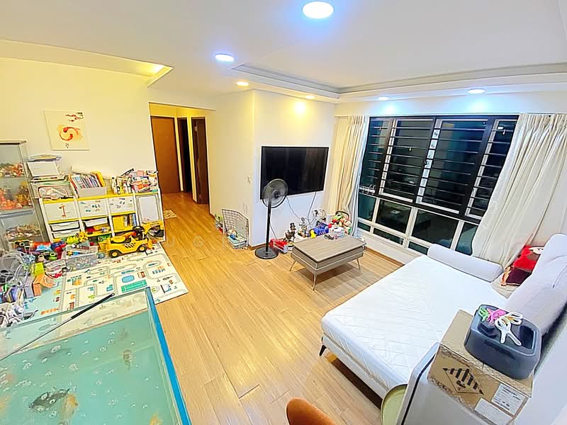 194A Bukit Batok West Avenue 6, 194A Bukit Batok West Avenue 6, 3 Bedrooms, 1,001 sqft, HDB Flat For Sale, by Eugene Chen, 500154604 - Living Room - PropertyGuru.com.sg