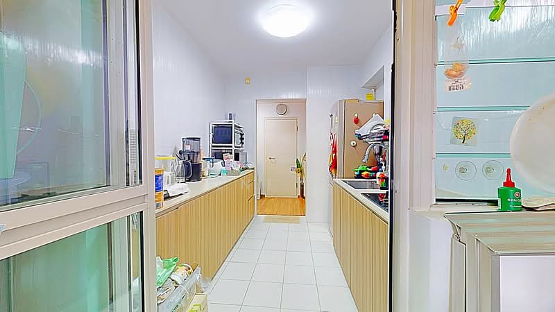 194A Bukit Batok West Avenue 6, 194A Bukit Batok West Avenue 6, 3 Bedrooms, 1,001 sqft, HDB Flat For Sale, by Eugene Chen, 500154604 - Kitchen - PropertyGuru.com.sg