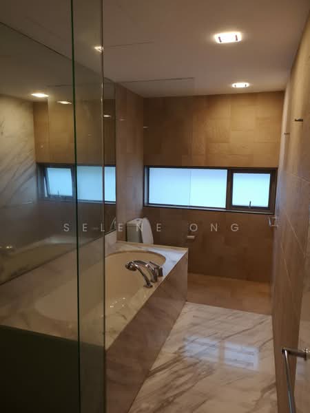 The Teneriffe, 110 Laurel Wood Avenue, 5 Bedrooms, 3,121 sqft, Cluster House For Rent, by Selene Ong, 500154609 - Bathroom - PropertyGuru.com.sg