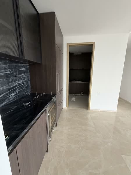 Klimt Cairnhill, 71 Cairnhill Road, 4 Bedrooms, 2,056 sqft, Condominium For Sale, by Vivian Sun 孙淑媛, 500154611 - Kitchen - PropertyGuru.com.sg