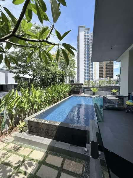 Wareham road, , 8 Bedrooms, 8,000 sqft, Detached House For Sale, by Julia Goh, 500154614 - Pool - PropertyGuru.com.sg