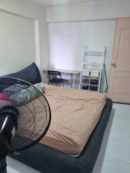 309 Serangoon Avenue 2, 309 Serangoon Avenue 2, Room Rental, 150 sqft, HDB Flat For Rent, by Raelene Tan, 500154616 - Bedroom - PropertyGuru.com.sg
