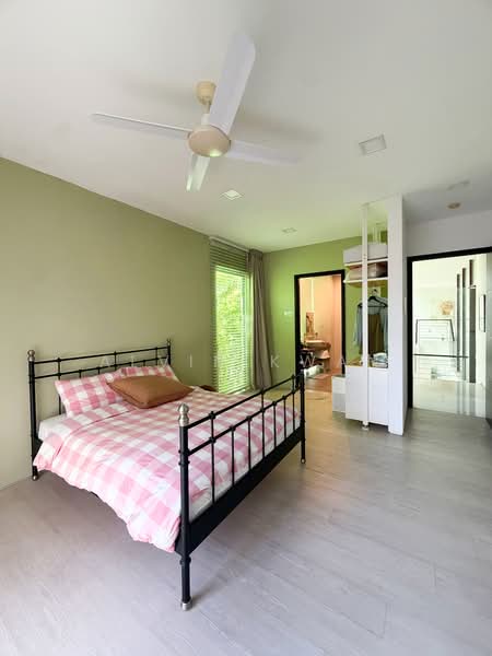 Wareham Road, , 6 Bedrooms, 8,000 sqft, Detached House For Sale, by Alvin Kwan, 500154635 - Bedroom - PropertyGuru.com.sg