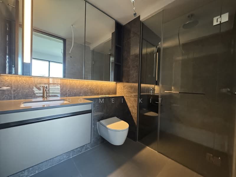 Tembusu Grand, 96 Jalan Tembusu, 2 Bedrooms, 667 sqft, Condominium For Sale, by Ho Mei Kit, 500154636 - Bathroom - PropertyGuru.com.sg