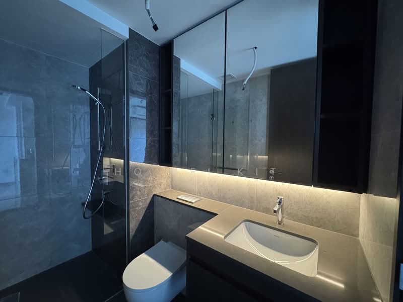Tembusu Grand, 96 Jalan Tembusu, 2 Bedrooms, 667 sqft, Condominium For Sale, by Ho Mei Kit, 500154636 - Bathroom - PropertyGuru.com.sg