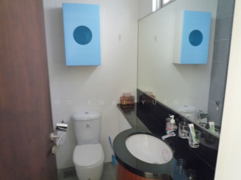 Lighthouse, 161 Jalan Loyang Besar, Changi Airport / Changi Village, 2 Bedrooms, 1,206 sqft, Condominium For Sale, by Ho Kwai Yuen, 500154642 - Bathroom - PropertyGuru.com.sg