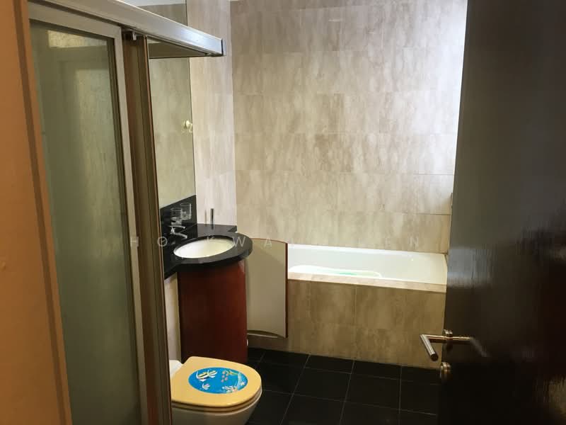 Lighthouse, 161 Jalan Loyang Besar, Changi Airport / Changi Village, 2 Bedrooms, 1,206 sqft, Condominium For Sale, by Ho Kwai Yuen, 500154642 - Bathroom - PropertyGuru.com.sg
