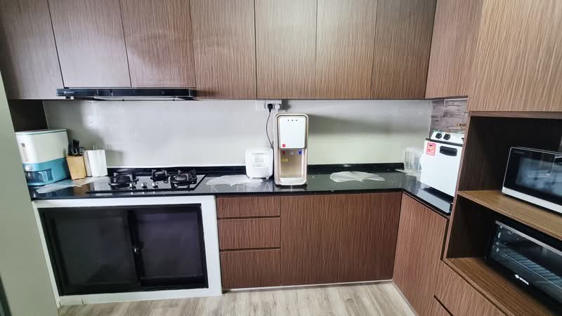 687 Hougang Street 61, 687 Hougang Street 61, 3 Bedrooms, 915 sqft, HDB Flat For Sale, by Khai ., 500154653 - Kitchen - PropertyGuru.com.sg