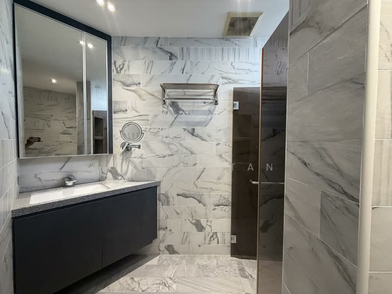 Mandarin Gardens, 1 Siglap Road, 3 Bedrooms, 2,034 sqft, Condominium For Sale, by Keenan Tan, 500154661 - Bathroom - PropertyGuru.com.sg