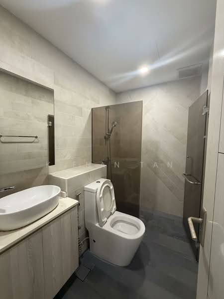 Mandarin Gardens, 1 Siglap Road, 3 Bedrooms, 2,034 sqft, Condominium For Sale, by Keenan Tan, 500154661 - Bathroom - PropertyGuru.com.sg