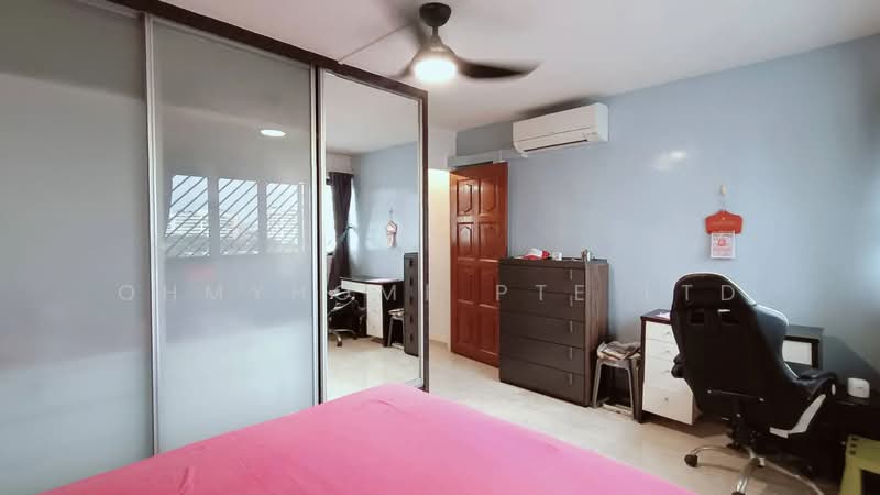242 Serangoon Avenue 3, 242 Serangoon Avenue 3, 3 Bedrooms, 1,109 sqft, HDB Flat For Sale, by Jayden Saravannan, 500154665 - Bedroom - PropertyGuru.com.sg
