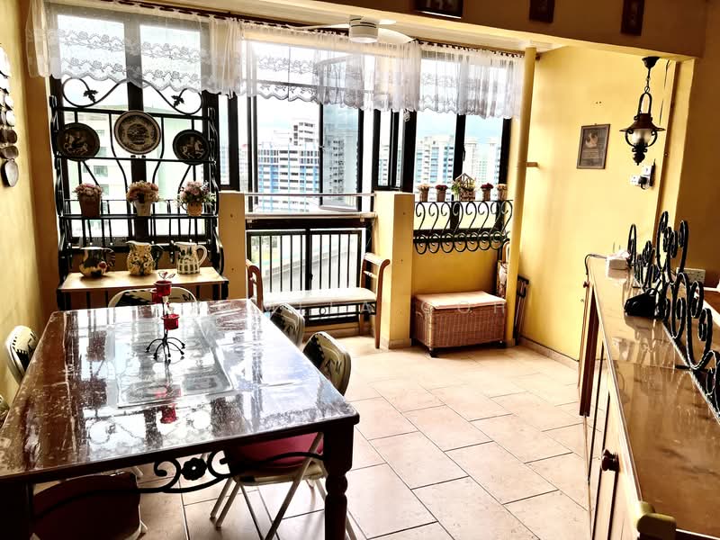 236 Compassvale Walk, 236 Compassvale Walk, 3 Bedrooms, 1,323 sqft, HDB Flat For Sale, by Pamela Goh, 500154666 - Dining Room - PropertyGuru.com.sg