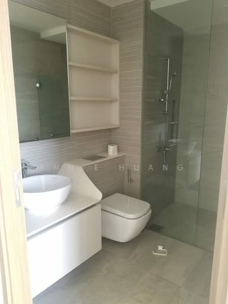 High Park Residences, 27 Fernvale Road, 2 Bedrooms, 818 sqft, Condominium For Sale, by Annie Huang, 500154675 - Bathroom - PropertyGuru.com.sg
