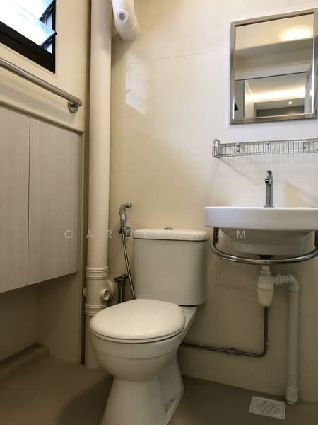 5 Holland Close, 5 Holland Close, 3 Bedrooms, 1,130 sqft, HDB Flat For Sale, by Carel Tham, 500154684 - Bathroom - PropertyGuru.com.sg