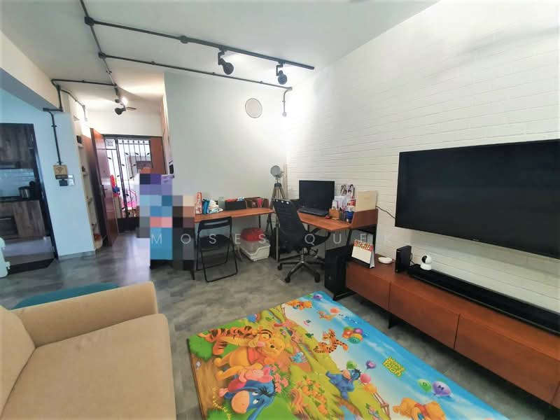 154B Bedok South Road, 154B Bedok South Road, 3 Bedrooms, 1,001 sqft, HDB Flat For Sale, by Moses Quek, 500154685 - Living Room - PropertyGuru.com.sg
