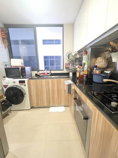 Cityscape at Farrer Park, 101 Mergui Road, 3 Bedrooms, 1,119 sqft, Condominium For Sale, by Ooh Ming, 500154686 - Kitchen - PropertyGuru.com.sg