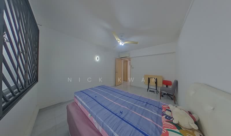 942 Jurong West Street 91, 942 Jurong West Street 91, 3 Bedrooms, 1,421 sqft, HDB Flat For Sale, by Nick Kwan, 500154702 - Bedroom 2 - PropertyGuru.com.sg