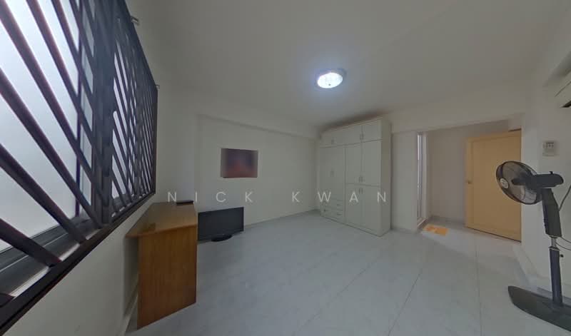 942 Jurong West Street 91, 942 Jurong West Street 91, 3 Bedrooms, 1,421 sqft, HDB Flat For Sale, by Nick Kwan, 500154702 - Master Bedroom - PropertyGuru.com.sg