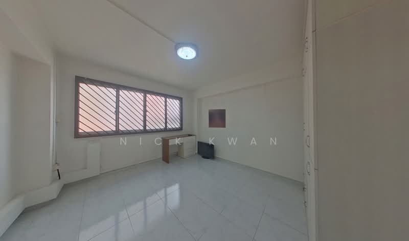 942 Jurong West Street 91, 942 Jurong West Street 91, 3 Bedrooms, 1,421 sqft, HDB Flat For Sale, by Nick Kwan, 500154702 - Master Bedroom - PropertyGuru.com.sg