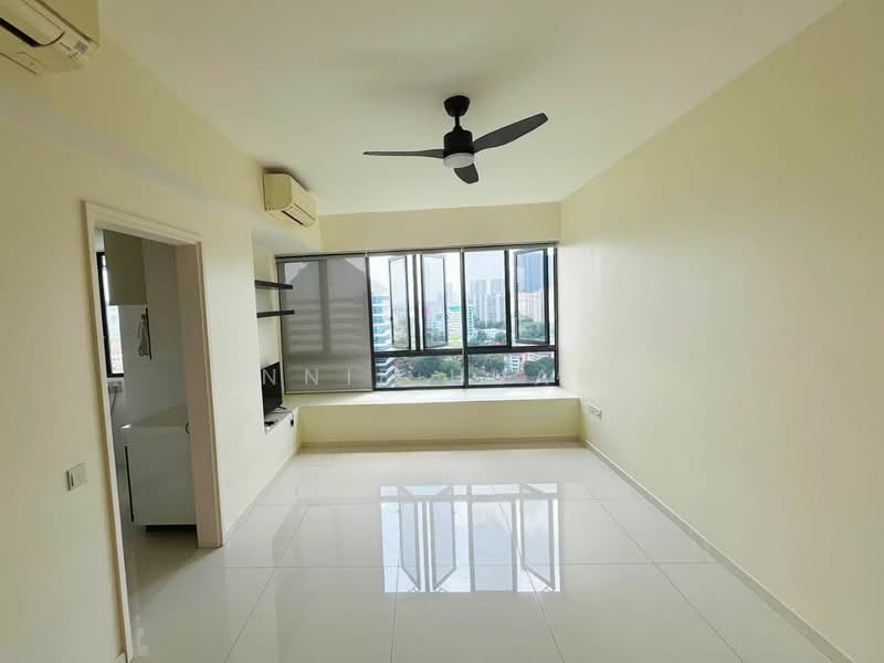 The Interlace, 180 Depot Road, 2 Bedrooms, 807 sqft, Condominium For Rent, by Annie Huang, 500154705 - Living Room - PropertyGuru.com.sg