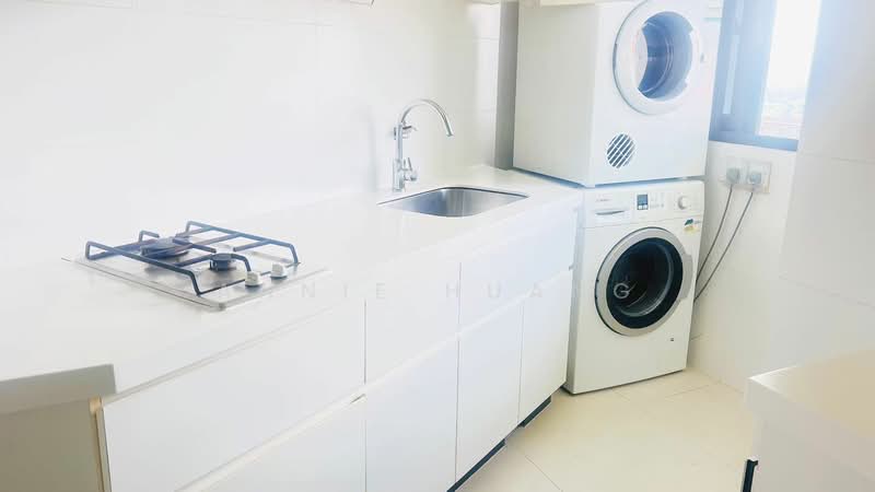 The Interlace, 180 Depot Road, 2 Bedrooms, 807 sqft, Condominium For Rent, by Annie Huang, 500154705 - Kitchen - PropertyGuru.com.sg
