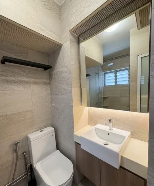 448 Bright Hill Drive, 448 Bright Hill Drive, 3 Bedrooms, 1,130 sqft, HDB Flat For Sale, by Alan ., 500154709 - Bathroom - PropertyGuru.com.sg