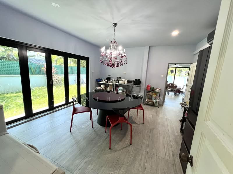 Pasir Ris Beach Park, 28 Pasir Ris Avenue, 4 Bedrooms, 5,000 sqft, Semi-Detached House For Rent, by Jonathan Tan, 500154712 - Dining Room - PropertyGuru.com.sg