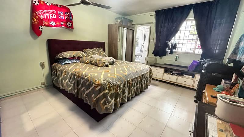 325 Bukit Batok Street 33, 325 Bukit Batok Street 33, 3 Bedrooms, 1,313 sqft, HDB Flat For Sale, by Hafizh Jamil, 500154714 - Master Bedroom - PropertyGuru.com.sg