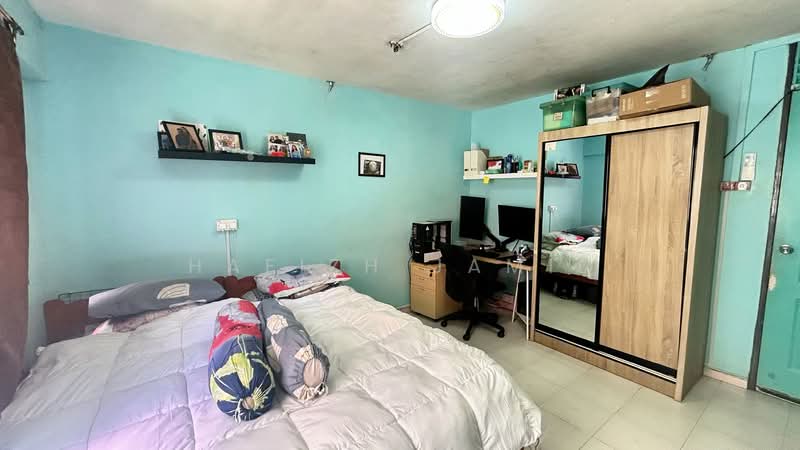 325 Bukit Batok Street 33, 325 Bukit Batok Street 33, 3 Bedrooms, 1,313 sqft, HDB Flat For Sale, by Hafizh Jamil, 500154714 - Bedroom - PropertyGuru.com.sg