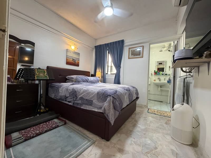 102 Jurong East Street 13, 102 Jurong East Street 13, 2 Bedrooms, 732 sqft, HDB Flat For Sale, by Eugene Lee, 500154717 - Bedroom - PropertyGuru.com.sg