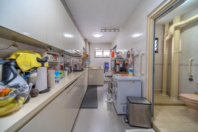 631 Jurong West Street 65, 631 Jurong West Street 65, Boon Lay / Jurong / Tuas, 3 Bedrooms, 1,184 sqft, HDB Flat For Sale, by Sharon Chong, 500154741 - Kitchen - PropertyGuru.com.sg