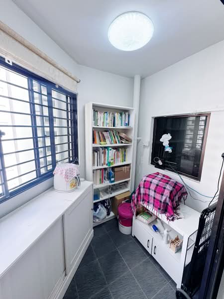 656B Jurong West Street 61, 656B Jurong West Street 61, 4 Bedrooms, 1,431 sqft, HDB Flat For Sale, by Mark Yeo (杨复中), 500154748 - Study Room or Balcony - PropertyGuru.com.sg