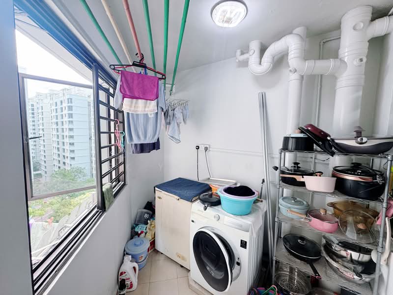 656B Jurong West Street 61, 656B Jurong West Street 61, 4 Bedrooms, 1,431 sqft, HDB Flat For Sale, by Mark Yeo (杨复中), 500154748 - Service Yard - PropertyGuru.com.sg