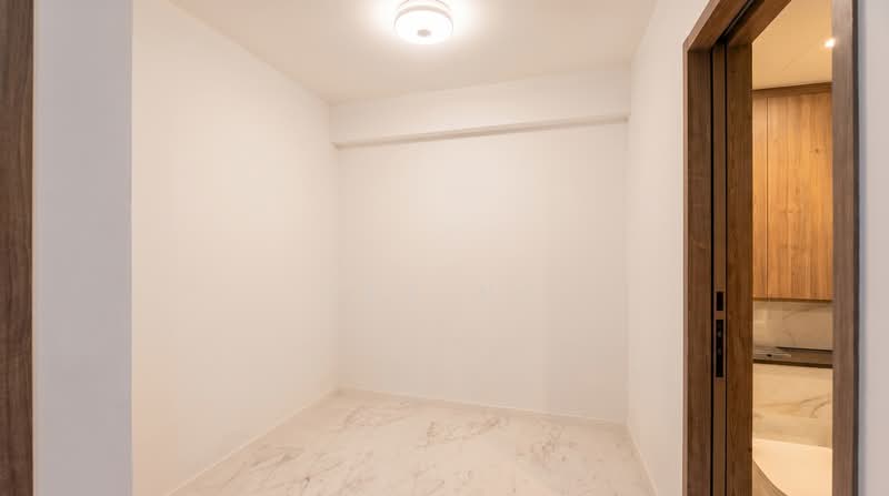 Sceneca Residence, Tanah Merah Kechil Link, 2 Bedrooms, 753 sqft, Condominium For Sale, by Jay Ng, 500154753 - Study Room - PropertyGuru.com.sg