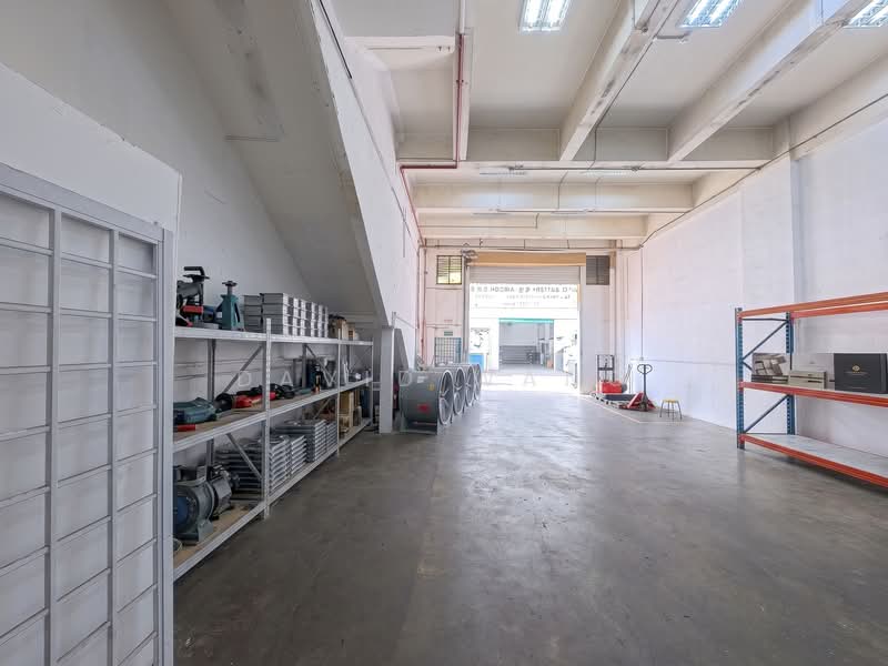 Ubi ave 4, Ubi Ave 4, Eunos / Geylang / Paya Lebar, 2,000 sqft, Factory / Workshop (B2) For Rent, by David Wang, 500154754 - Interior - CommercialGuru.com.sg