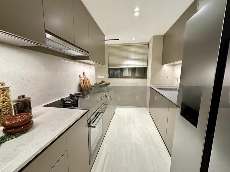 Pinetree Hill, 30 Pine Grove, 3 Bedrooms, 969 sqft, Condominium For Sale, by Samuel Sim, 500154764 - Kitchen - PropertyGuru.com.sg