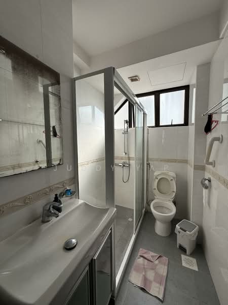Rajah Towers, 32 Jalan Rajah, 3 Bedrooms, 2,088 sqft, Apartment For Sale, by Juddy Yap, 500154765 - Bathroom - PropertyGuru.com.sg