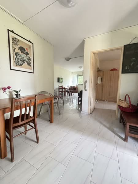 816 Yishun Street 81, 816 Yishun Street 81, 4 Bedrooms, 1,389 sqft, HDB Flat For Sale, by Doreen Own, 500154768 - Original condition - PropertyGuru.com.sg