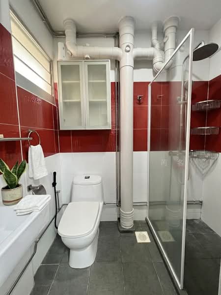 101 Ah Hood Road, 101 Ah Hood Road, 3 Bedrooms, 1,270 sqft, HDB Flat For Sale, by Kayla Lim 芮名, 500154769 - Bathroom - PropertyGuru.com.sg