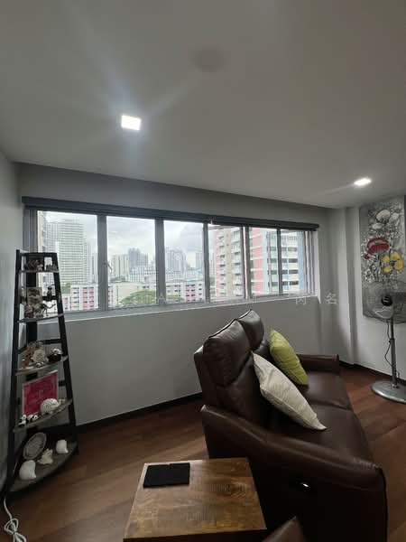 101 Ah Hood Road, 101 Ah Hood Road, 3 Bedrooms, 1,270 sqft, HDB Flat For Sale, by Kayla Lim 芮名, 500154769 - Living Room-actual photo - PropertyGuru.com.sg