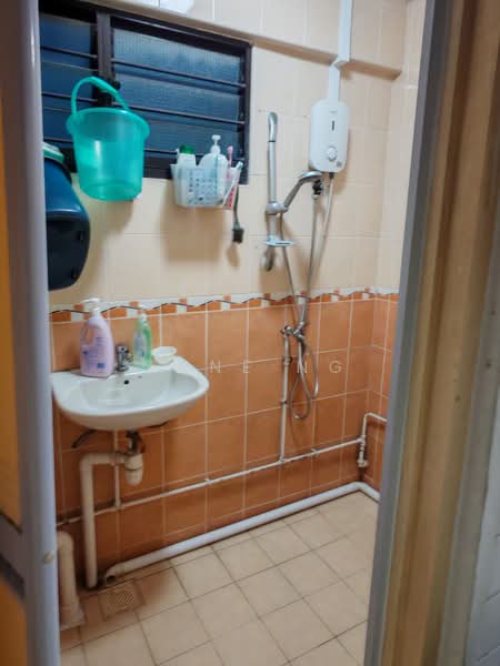 648 Ang Mo Kio Avenue 5, 648 Ang Mo Kio Avenue 5, 3 Bedrooms, 1,302 sqft, HDB Flat For Rent, by Anne Ng, 500154771 - PropertyGuru.com.sg