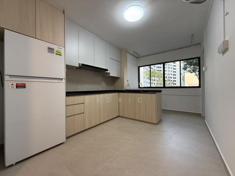 531 Bedok North Street 3, 531 Bedok North Street 3, Bedok / Upper East Coast, 3 Bedrooms, 800 sqft, HDB Flat For Rent, by Cedric Lim (林育民), 500154777 - Kitchen - PropertyGuru.com.sg