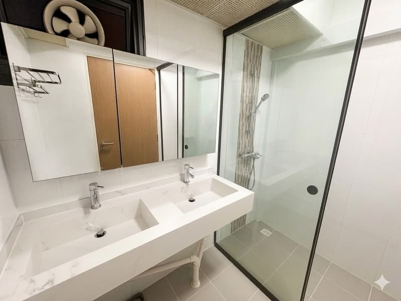 94 Dawson Road, 94 Dawson Road, 3 Bedrooms, 893 sqft, HDB Flat For Sale, by Yeo Tong Boon, 500154778 - Bathroom - PropertyGuru.com.sg