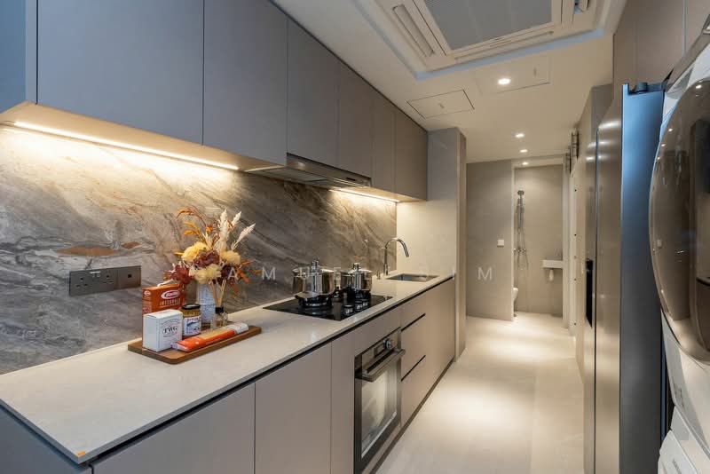 Grand Dunman, 18 Dunman Road, 3 Bedrooms, 958 sqft, Condominium For Sale, by Samuel Sim, 500154783 - Kitchen - PropertyGuru.com.sg