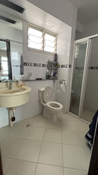 466A Spring Lodge, 466A Sembawang Drive, 3 Bedrooms, 1,184 sqft, HDB Flat For Sale, by Soo Chen Lai, 500154792 - Bathroom - PropertyGuru.com.sg