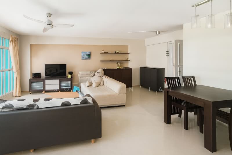 466A Spring Lodge, 466A Sembawang Drive, 3 Bedrooms, 1,184 sqft, HDB Flat For Sale, by Soo Chen Lai, 500154792 - Living Room - PropertyGuru.com.sg