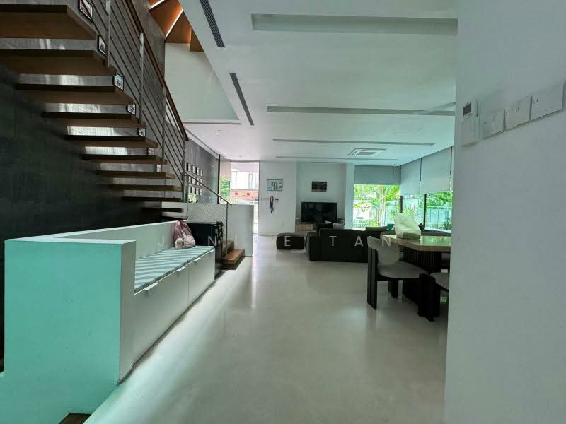 GREAT VALUE CHARMING SEMID in Prestigious Central Location | Moonbeam Walk, , 7 Bedrooms, 4,200 sqft, Semi-Detached House For Sale, by Jenice Tan, 500154807 - Living Room - PropertyGuru.com.sg