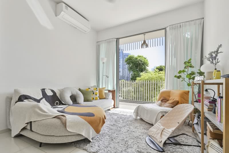 Hundred Trees, 85 West Coast Drive, 2 Bedrooms, 786 sqft, Condominium For Sale, by Faustine Benedict, 500154817 - Living Room - PropertyGuru.com.sg